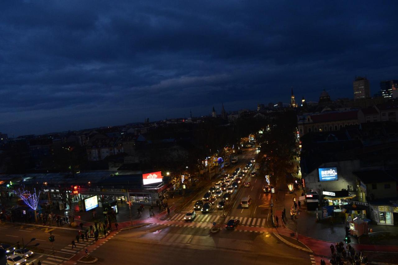 Prince V Apartment Novi Sad Bagian luar foto